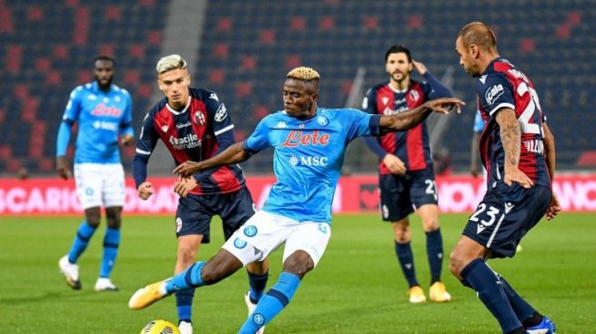 Cedera di Kepala, Pemain Napoli Victor Osimhen Belum Boleh Tinggalkan RS