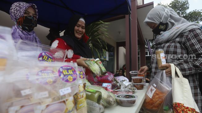 Naikkan Omzet, Alasan UMKM Wajib Jualan Online Saat Pandemi Covid-19