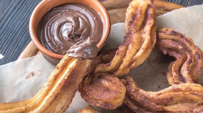 Niat Bikin Churros Bentuknya Jadi Ambigu, Malah Dikira Curut Goreng