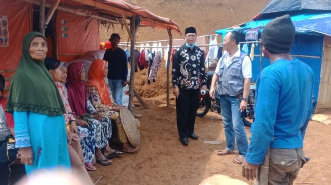 11 Bulan Korban Banjir dan Longsor Lebak Tinggal di Pengungsian