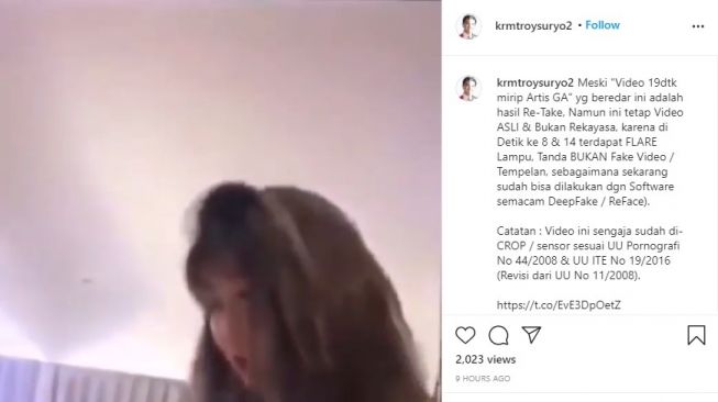 Roy Suryo menyebar video porno mirip Gisel bersurasi 19 detik secara utuh.