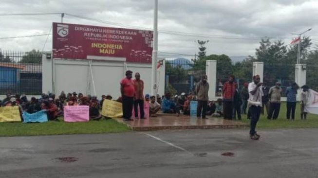 Tokoh Veteran Papua: Kami Terima Kasih kepada Gubernur sampai Pak Jokowi