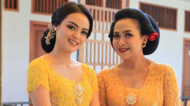 Duet Barang Putrinya, Sundari Soekotjo Kenalkan Keroncong ke Milenial