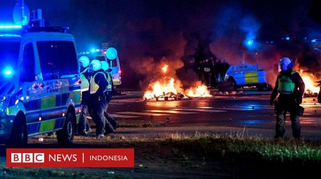 Mau Bakar Al-Quran, Lima Aktivis Diusir