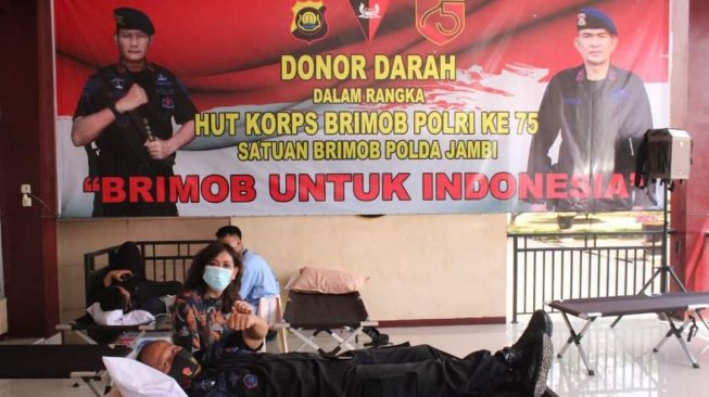HUT ke-75, Satuan Brimob Polda Jambi Gelar Aksi Donor Darah