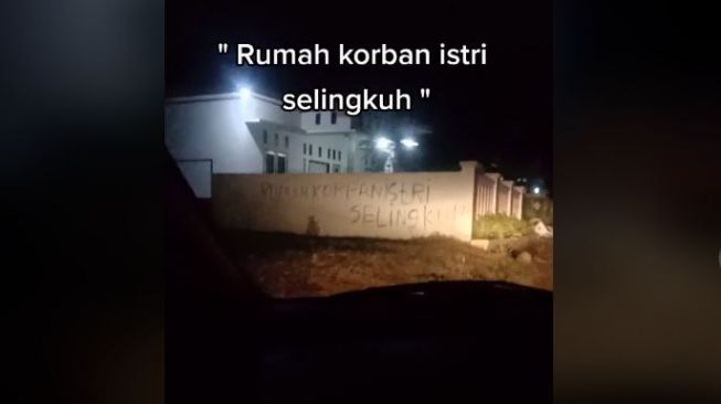 Viral Penampakan Rumah 'Korban Istri Selingkuh', Begini Kisahnya