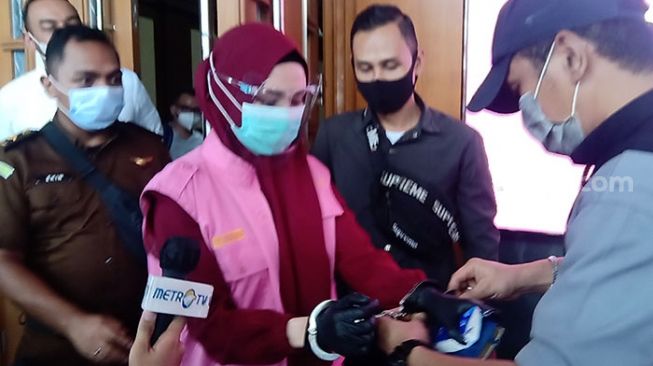 Kasus Gratifikasi, Suami Pinangki Ungkap Tumpukan Uang Asing Dalam Lemari