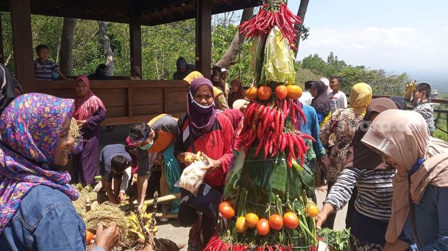 Wujud Syukur, Warga Punthuk Setumbu Gelar Sedekah Bumi