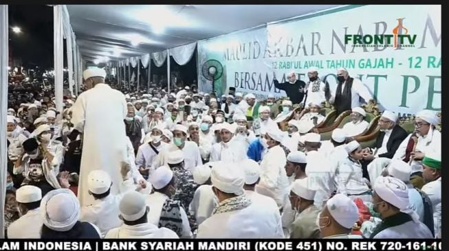 Jokowi dan Megawati didoakan saat acara Maulid Nabi di Petamburan. (YouTube/Front Tv)