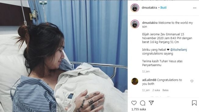 Unggahan Dimas Akira soal persalinan Sheila Marcia [Instagram/@dmustakira]