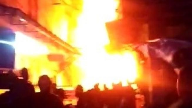 Ratusan Kios di Pasar Berastagi Ludes Terbakar