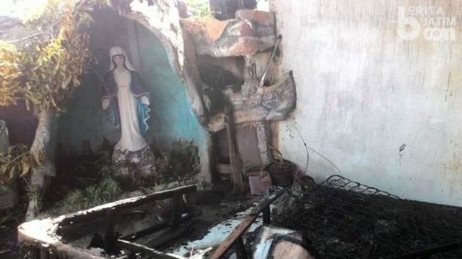 Mengagumkan! Patung Bunda Maria Utuh Meski Isi Rumah Ludes Terbakar