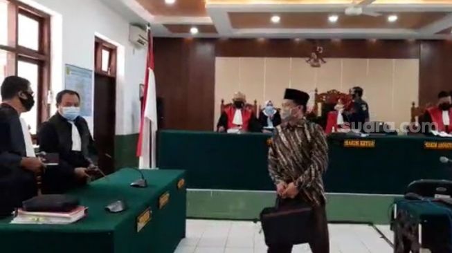 Ajukan Eksepsi di Sidang Perdana, Wasmad Sebut Nama Ganjar dan Habib Syekh