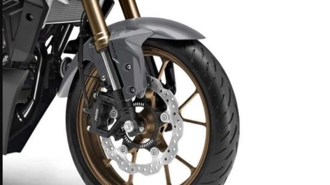 Suspensi depan Honda CB125R versi 2021 (Visordown)