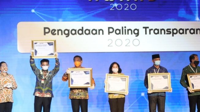 Penyerahan Penghargaan Pengelolaan Barang dan Jasa 2020, di Jawa Barat, Rabu (18/11/2020). (Dok : Kementan)