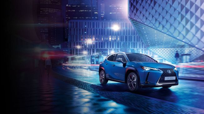 Lexus UX 300e Ditopang Baterai Baru, Jarak Tempuh Mencapai 450 Km untuk Sekali Pengisian Daya