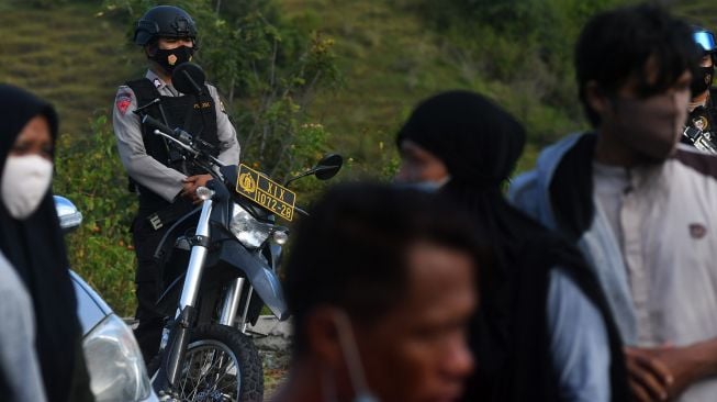 Polisi Sebar Foto 11 Teroris MIT di Sigi, Ini Identitas dan Tampangnya