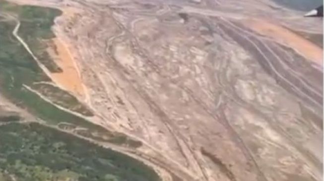 Potongan video viral, sebuah lahan tambang batu bara di Kabupaten Berau. [istimewa]