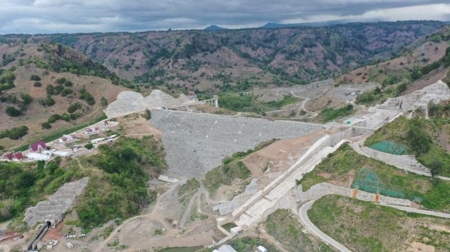 Bendungan Karalloe di perbatasan Kabupaten Gowa dan Jeneponto. Tepatnya di Desa Garing dan Desa Datara, Kecamatan Tompobulu; dan Desa Taring, Kelurahan Tonrorita, Kecamatan Biring Bulu, Kabupaten Gowa / [Foto: Humas Pemprov Sulsel]