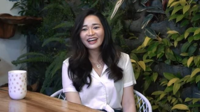 Calon istri Denny Sumargo, Olivia Alan. [YouTube Denny Sumargo]