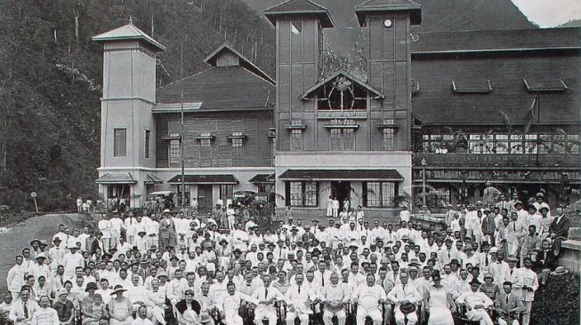 Radio Malabar, Gunung Puntang, Kabupaten Bandung. [Ayobandung.com/Dok. Tropenmuseum]