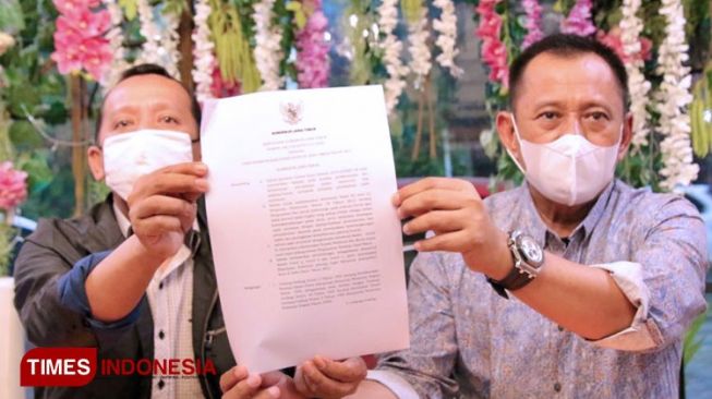 Di Tengah Pandemi, Gubernur Khofifah Berani Naikkan UMK 27 Daerah