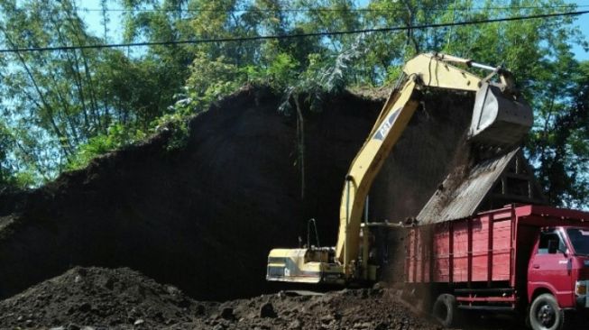 Jember Utara Mulai Marak 'Tambang Liar'