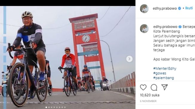 Edhy Prabowo saat membagikan momen olahraga bersepeda dan bulu tangkis pada 6 November 2020. (Instagram/@edhy.prabowo).