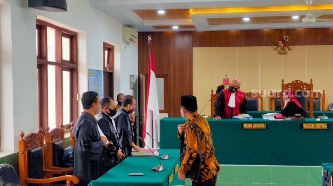 Hakim Tolak Eksepsi Wasmad, Sidang Kasus Dangdutan Tegal Jalan Terus