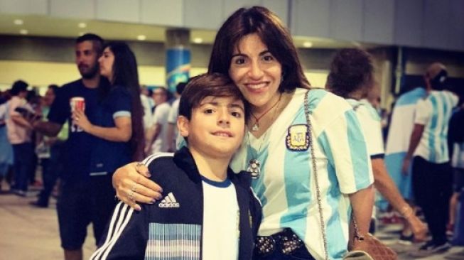 Putri Diego Maradona, Gianinna Dinorah. (Instagram/giamaradona)
