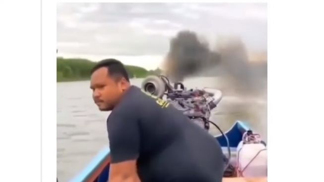 Perahu menggunakan mesin turbo sebagai penggeraknya (Facebook)