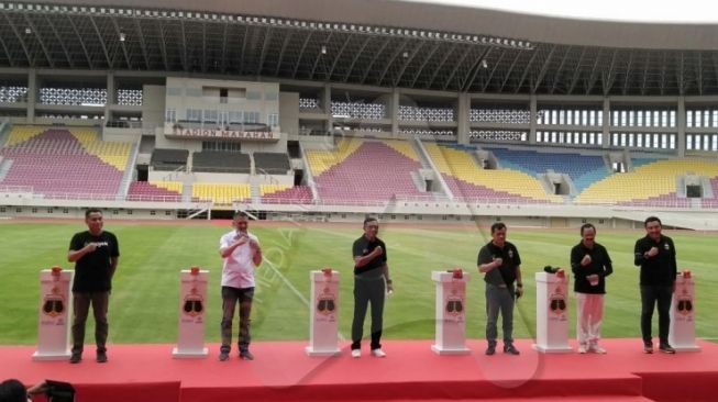 Tim Liga 1 Bhayangkara FC resmi berganti nama menjadi Bhayangkara Solo FC dan berhome base di Stadion Manahan, Kota Solo, Jumat (27/11/2020). (Ayosemarang/Budi Cahyono)