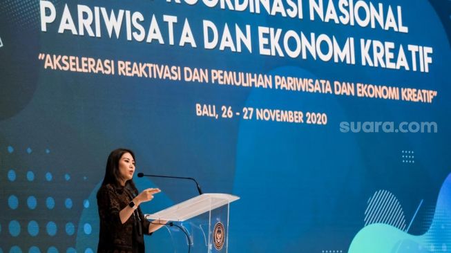 Wamenparekraf Ungkap 3 Senjata Andalan Bangkitkan Pariwisata yang Lesu