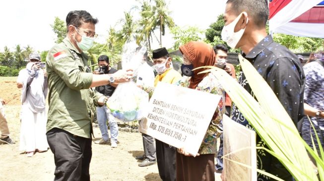 Mentan SYL Resmikan Penggilingan Padi di Sulawesi Selatan