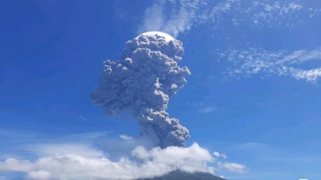 Gunung Ili Lewotolok Erupsi, Tinggi Kolom Capai 4.000 Meter