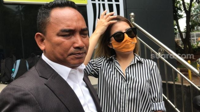 Lee Sachi Pacari Pengacaranya Sendiri?