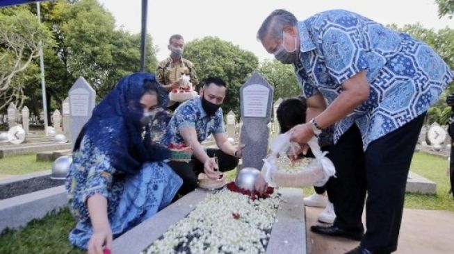 Dua Hari Terakhir Bu Ani Datangi SBY dan AHY Lewat Mimpi, Ada Apa?