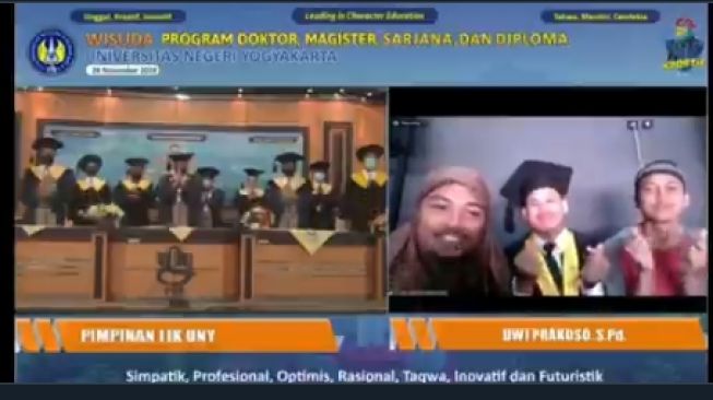 Viral Wisuda Tanpa Keluarga, Teman Kontrakan Cosplay Jadi Orang Tua