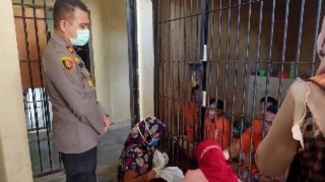 10 Tahanan Polsek Kubu Tes HIV, Ini Hasilnya