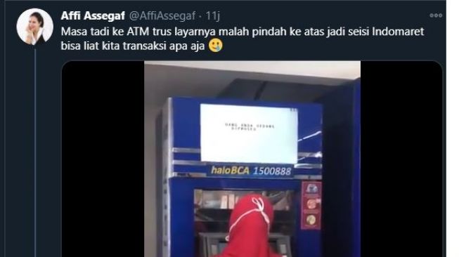 Mesin ATM BCA eror. (Twitter/@AffiAssegaf)