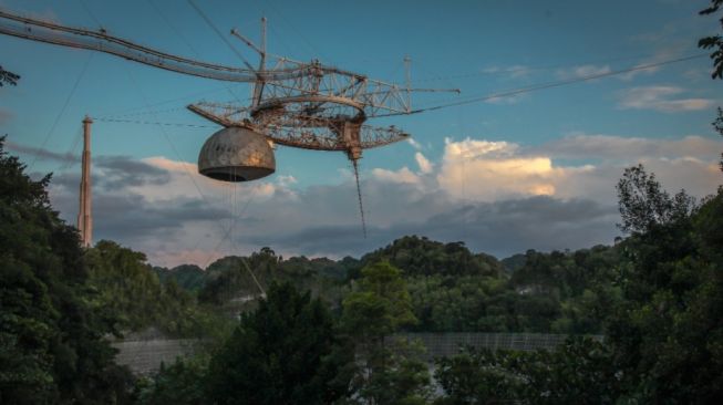 Rusak Parah, Teleskop Radio Arecibo Runtuh