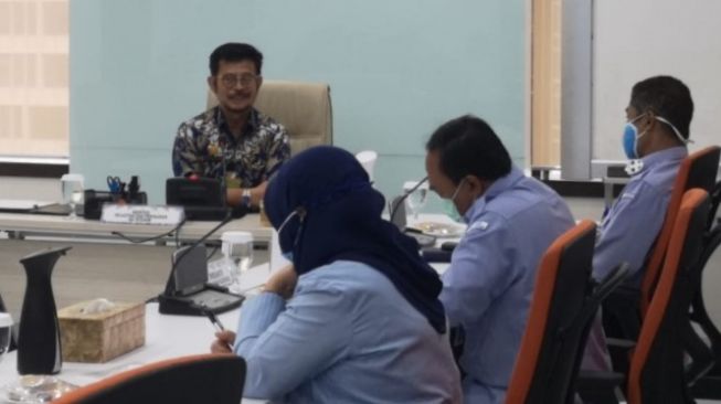 Hari Pertama Jabat Menteri Kelautan dan Perikanan, Ini Aksi SYL