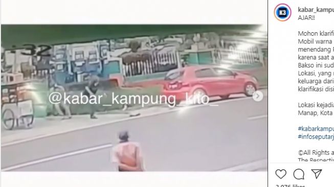 Video Pemobil Sengaja Tendang Tukang Bakso Bikin Warganet Geram