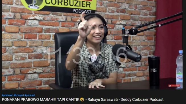 Rahayu Saraswati saat di YouTube Deddy Corbuzier. (YouTube/Deddy Corbuzier)