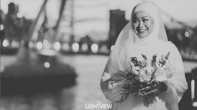 Sasha Ali batal nikah tapi melanjutkan foto pre wedding (Instagram @lightviewsg)