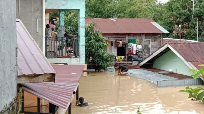 Banjir Terjang Permukiman Warga di Medan, Dikabarkan 4 Orang Meninggal