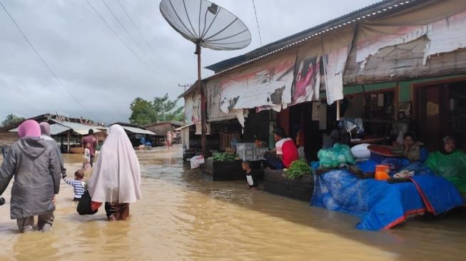 Aceh Timur Dikepung Banjir, 6.701 Rumah Terendam dan Ribuan Warga Mengungsi