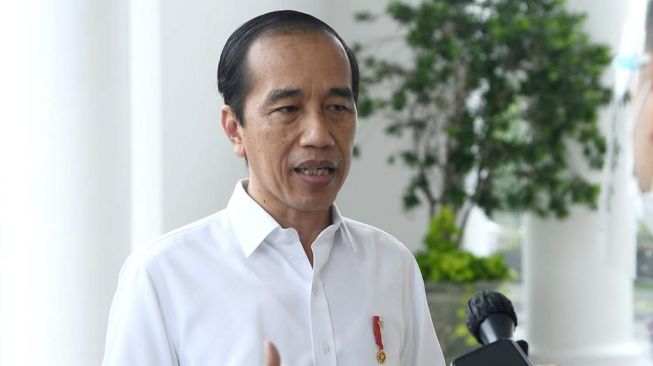 Lihat Reaksi Presiden Jokowi Setelah Menteri Sosial Dicokok KPK