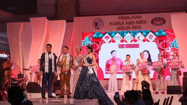 Juara Hakka Ako Amoi Jogja 2020 di Sleman City Hall, Sabtu (6/12/2020) (Suara.com/Amertiya)