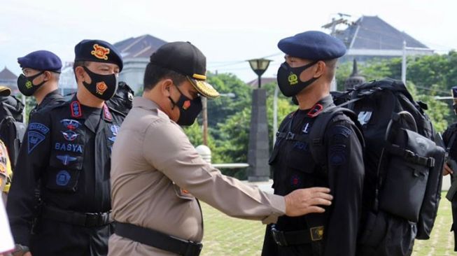 Polda Jateng Berangkatkan 100 Pasukan untuk Pengamanan Pilkada di NTT